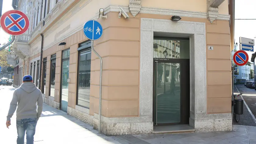 Bumbaca Gorizia 28.10.2016 Ex banca via Nizza © Fotografia di Pierluigi Bumbaca