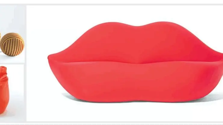 Le foto: Ken Scott, 1969, tunica e pantaloni in Ban-Lon stampato; a fianco, Poltrona UP5 con pouf UP6, 1969 ©Courtesy B&B Italia; Piero Gatti, Cesare Paolini, Franco Teodoro, Seduta Sacco, 1968 (1969), Zanotta, ©Triennale Milano (foto Amendolagine Barracchia). Al centro, il Divano Bocca® di Studio 65, 1970 ©Courtesy Gufram; a destra, giradischi portatile GA45 POP, 1968 (Minerva) di Mario Bellini ©Triennale Milano (f. Amendolagine Barracchia)