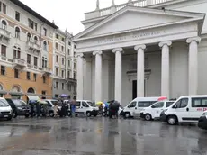 Lasorte Trieste 12/04/18 - Piazza S.Antonio, Consegna Pulmini, Fondazione Crtrieste