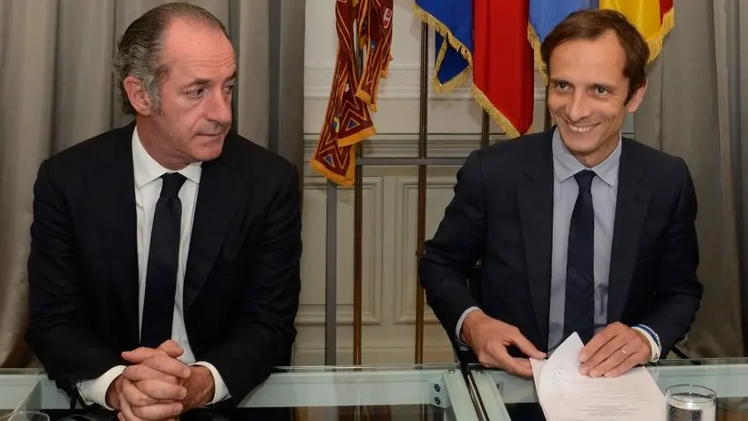 I presidenti delle regioni Veneto e Fvg, rispettivamente Luca Zaia (a sx) e Massimiliano Fedriga