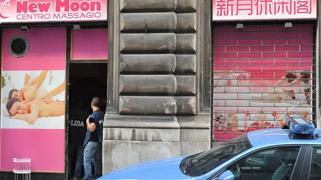 Foto BRUNI TRieste 28.09.2011 Chiuso dalla Polizia centro massaggi cinese in via Rismondo
