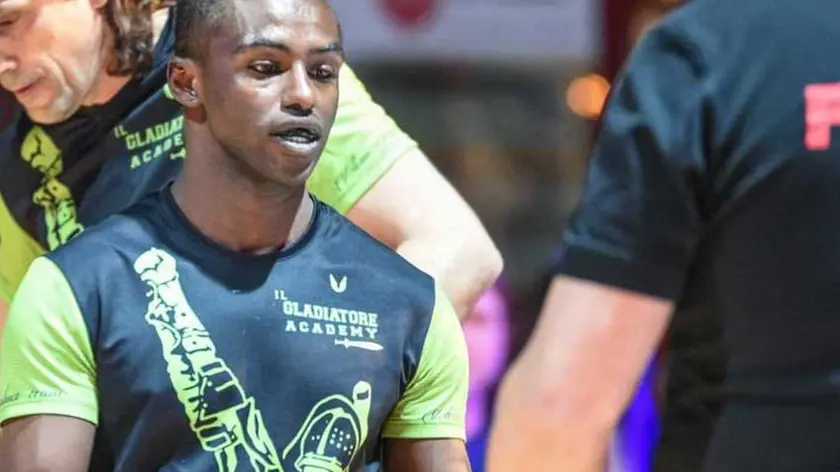 Il venticinquenne Esubalew De Gironcoli prima di un incontro di arti marziali. Foto di Giada Genzo