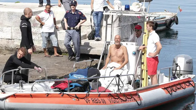 Lasorte Trieste 29/06/13 - Ponterosso, Recupero Bagnante Nudo