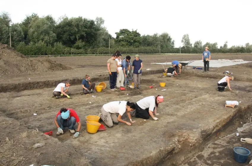 Archeologi al lavoro nel sito di Terzo di Aquileia
