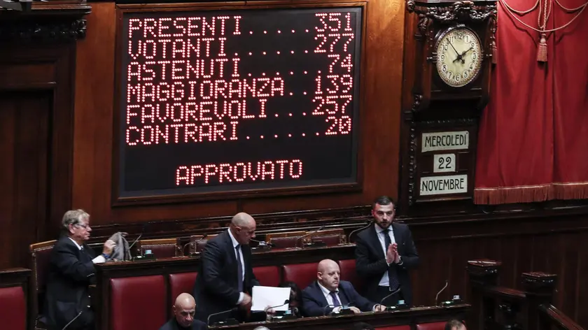 Tabello elettronico dell'aula della Camera con risultato del voto sulla proposta di legge di distacco del comune di Sappada dalla regione Veneto e aggregazione alla regione Friuli Venezia Giulia. Roma, 22 novembre 2017. ANSA/ GIUSEPPE LAMI