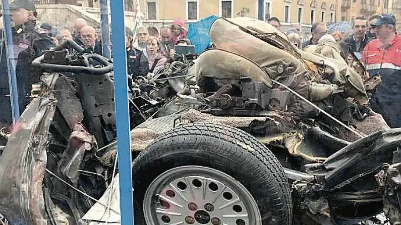 L'auto della scorta del giudice Falcone
