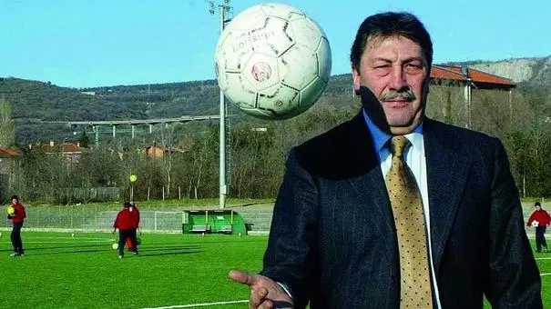 Lasorte Trieste - Presidente S.Sergio De Bosichi sul campo in erba sintetica