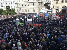 La folla ai funerali di Stato di Matteo Demenego e Pierluigi Rotta