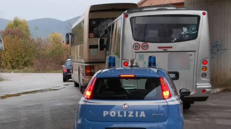 Bumbaca Gorizia 12.11.2014 Sgombero profughi ex concessionaria Fotografia di RobyMarega