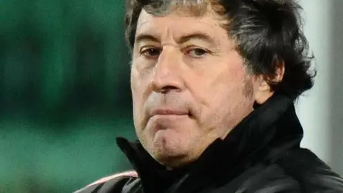 Italian coach of Palermo, Alberto Malesani, looks on during Italian Serie A soccer match US Palermo vs Genoa CFC at Renzo Barbera stadium in Palermo, Sicily island, Italy, 23 February 2013. ANSA/MIKE PALAZZOTTO
