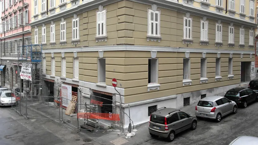 Lasorte Trieste 02/01/16 - Scala Belvedere 4 ang. Via Boccaccio, Palazzo in ristrutturazione