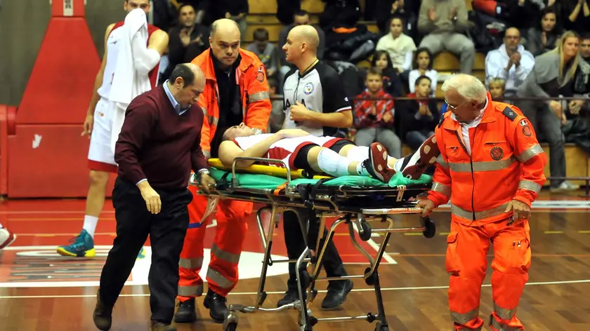 Foto Bruni 22.12.13 Basket A2:Acegas-Veroli-Mastrangelo infortunato