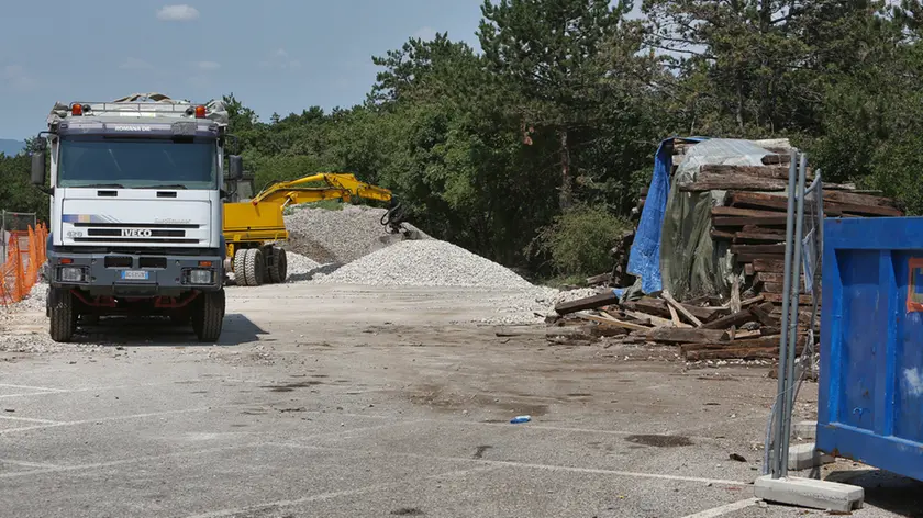 Lasorte Trieste 20/07/21 - Piazzale Monte Grisa, Materiali cantiere Tram