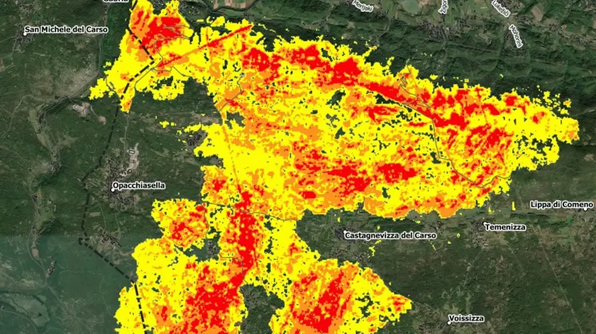 Le aree percorse dal fuoco rilevate dai satelliti: la mappa della protezione civile