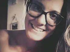 +++ATTENZIONE LA FOTO NON PUO' ESSERE PUBBLICATA O RIPRODOTTA SENZA L'AUTORIZZAZIONE DELLA FONTE DI ORIGINE CUI SI RINVIA+++ Una foto di Nadia Orlando tratta dal suo profilo Facebook. La ragazza, 21 anni, è stata uccisa dal suo fidanzato, Francesco Mazzega, 34 anni, che questa mattina si è costituito presentandosi questa mattina alla caserma della Polstrada di Palmanova con il cadavere della giovane a bordo della sua auto. Udine, 1 agosto 2017. FACEBOOK