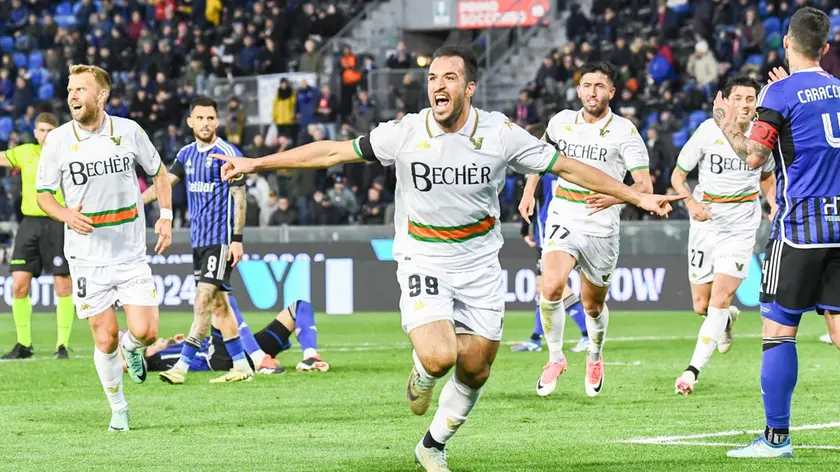L’attaccante Olivieri con la maglia del Venezia