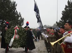 La commemorazione in una foto d'archivio