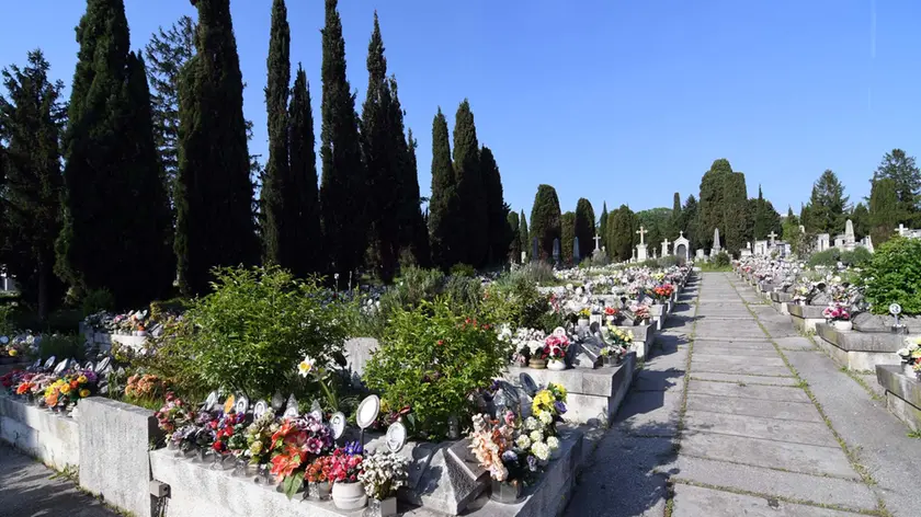 Foto BRUNI 25.04.2018 Cimitero di S.Anna