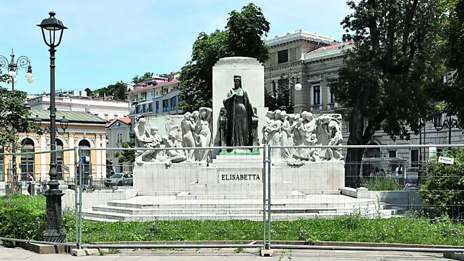 Lasorte Trieste 18/06/24 - Piazza Liberta', Statua di Sissi, Elisabetta d'Austria