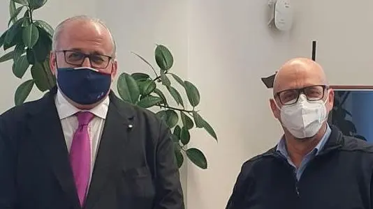 L'assessore regionale al Patrimonio Sebastiano Callari (a destra nella foto) incontra nel Palazzo della Regione il sindaco di Gorizia Rodolfo Ziberna