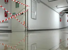 pavimenti allagati all'ospedale Maggiore nell'estate 2015