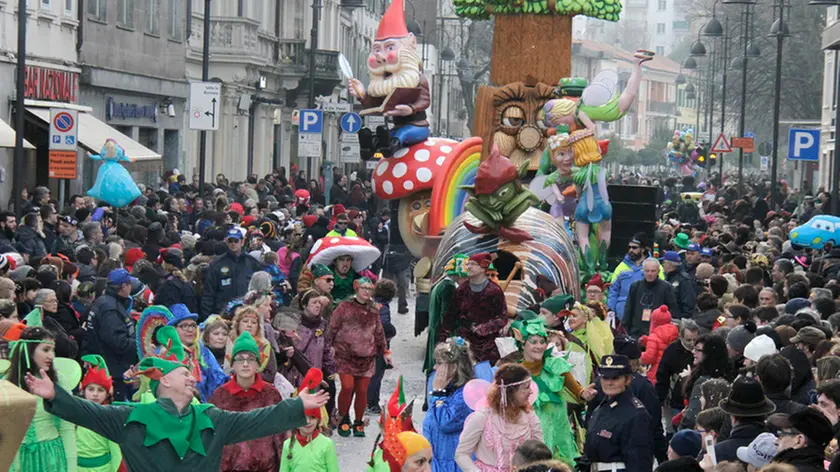 Bonaventura Monfalcone-13.02.2016 Sfilata Carri-Monfalcone-foto di Katia Bonaventura
