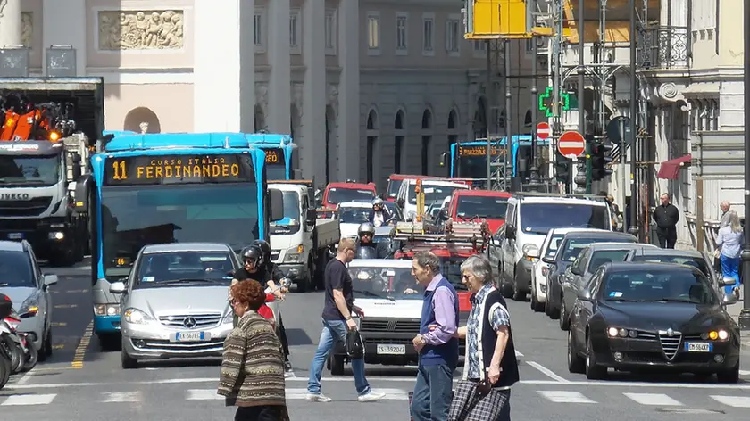 Lasorte Trieste 19/05/15 - Corso Italia, Bus Traffico