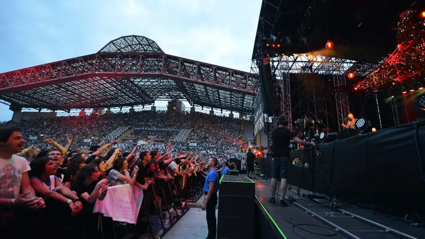 Lo stadio Rocco pochi minuti prima dell'inizio dello show (foto Bruni)