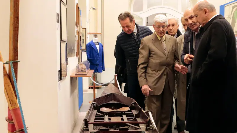 Silvano Trieste 2018-11-24 Visita del presidente della Federazione Italiana Canottaggio, Giuseppe Abbagnale alla mostra ''Mare & Sport''
