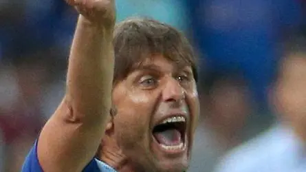 epa06103565 Chelsea's coach Antonio Conte reacts during the pre-season fiendly soccer match between Chelsea FC and Arsenal FC at the Beijing National Stadium, in Beijing, China, 22 July 2017. EPA/WU HONG