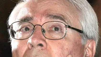 Cesare Geronzi in una foto d'archivio. Cesare Geronzi, Sergio Cragnotti e Riccardo Bianchini Riccardi, quest'ultimo ex componente del Cda Cirio, sono stati rinviati oggi, 10 ottobre 2011, a giudizio dal gup di Roma per la vicenda della presunta estorsione ai danni di Calisto Tanzi per la cessione della società Eurolat alla Parmalat. Il processo comincerà il 25 gennaio 2012. ETTORE FERRARI /ANSA