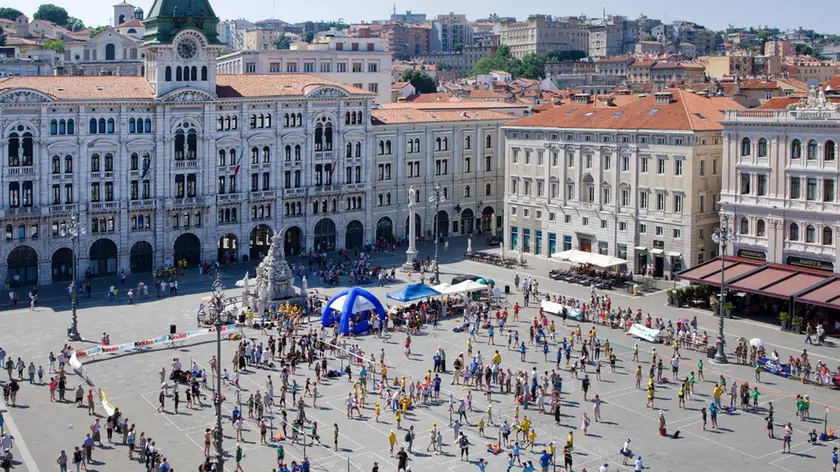 Piaza Unità e i campi di minivolley