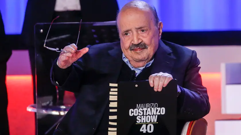 Maurizio Costanzo, durante la registrazione della prima puntata dell'edizione numero 40 del Maurizio Costanzo Show, al Teatro Parioli, Roma 26 aprile 2022. ANSA/FABIO FRUSTACI