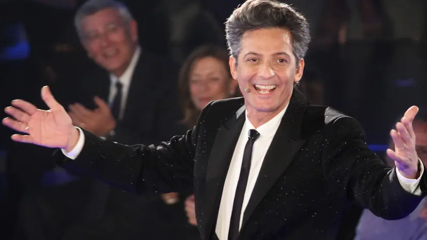 ROMA, 05 DICEMBRE 2011 PUNTATA DEL PROGRAMMA TV - IL PIU GRANDE SPETTACOLO DOPO IL WEEK END - CON ROSARIO FIORELLO. NELLA FOTO ROSARIO FIORELLO - FOTO RAVAGLI/INFOPHOTO
