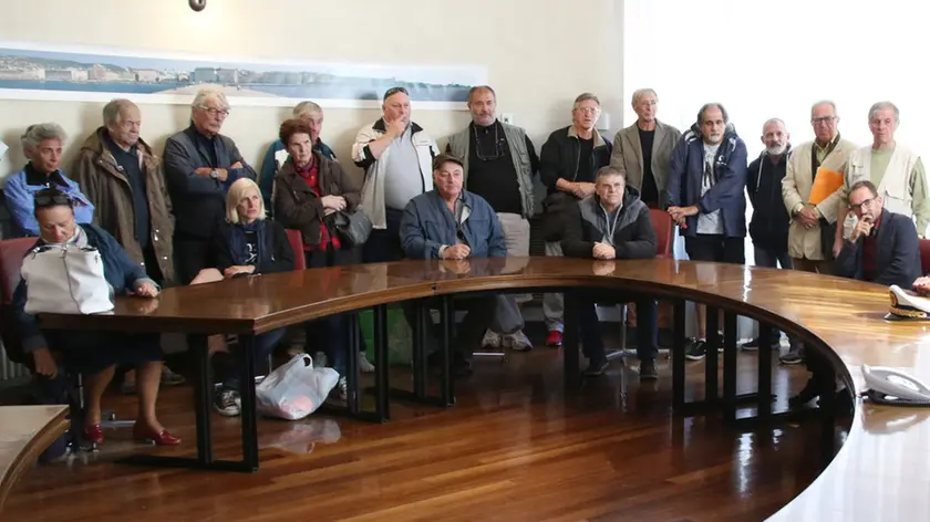 Lasorte Trieste 27/09/18 - Sala Giunta, Consegna Abbonamenti Bus ai Nonni Paletta