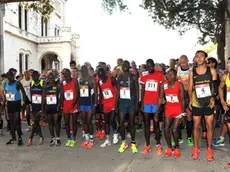 Foto Bruni 05.11.2017 Maratona dei due Castelli: la partenza e il porto vecchio