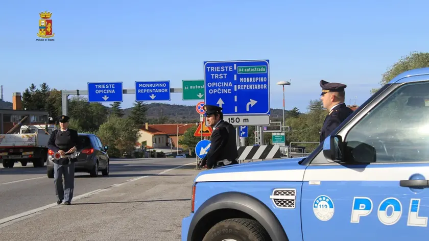 Polizia di frontiera a Fernetti