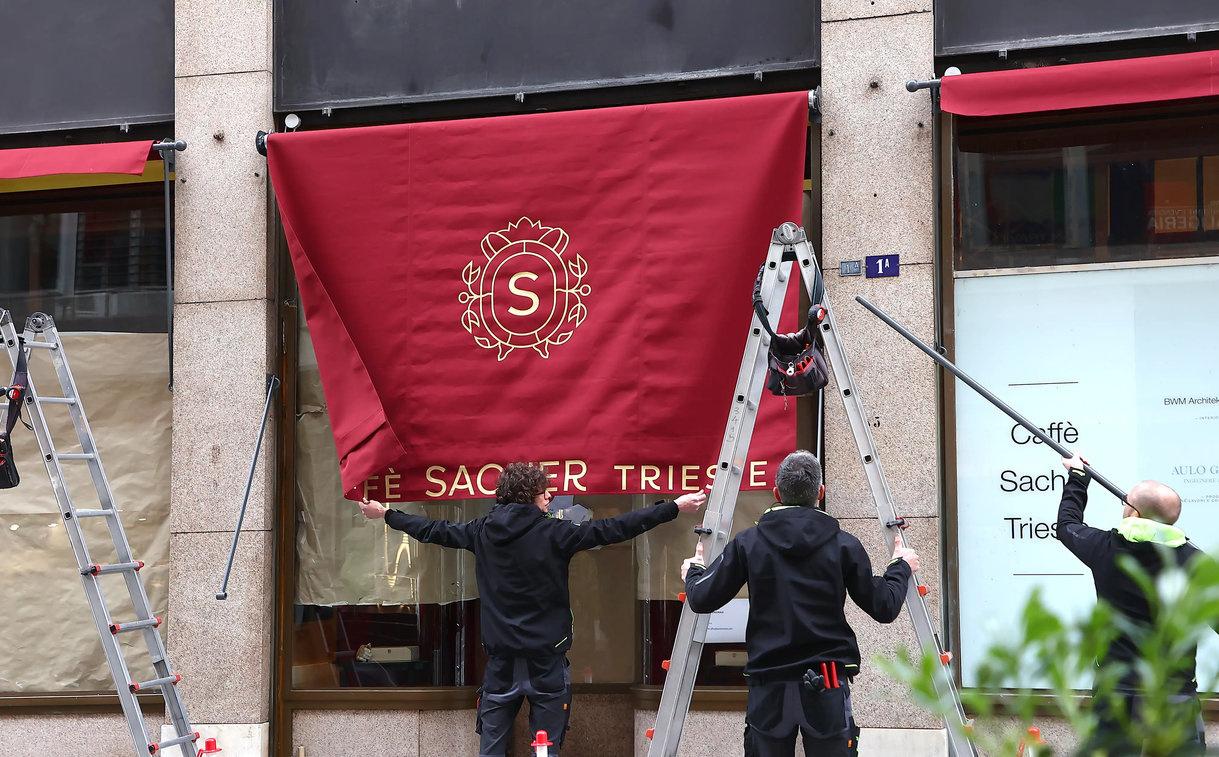 Lasorte Trieste 14/04/23 - Via Dante, Caffe' Sacher