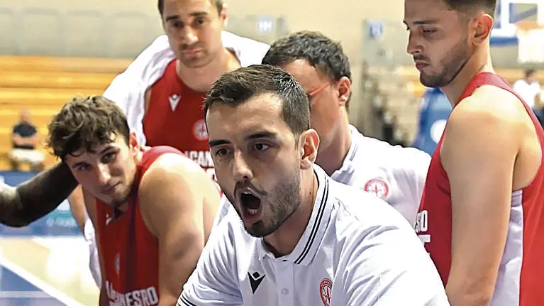 Coach Legovich vuole una partenza a razzo Foto Francesco Bruni