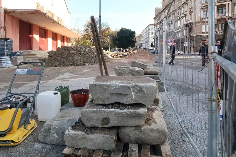Lasorte Trieste 09/11/18 - Piazza Libertà, Silos, Sala Tripcovich, Lavori