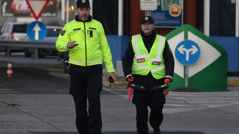 Lasorte Trieste 11/03/20 - Emergenza Coronavirus, Fernetti, Controlli Polizia Slovena