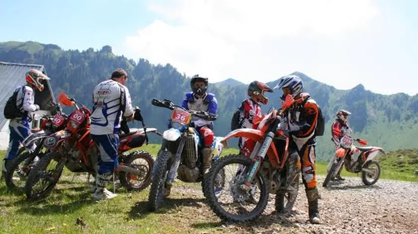 Per l’ok a una gara di enduro il sindaco di Tolmezzo si è “meritato” la bandiera nera