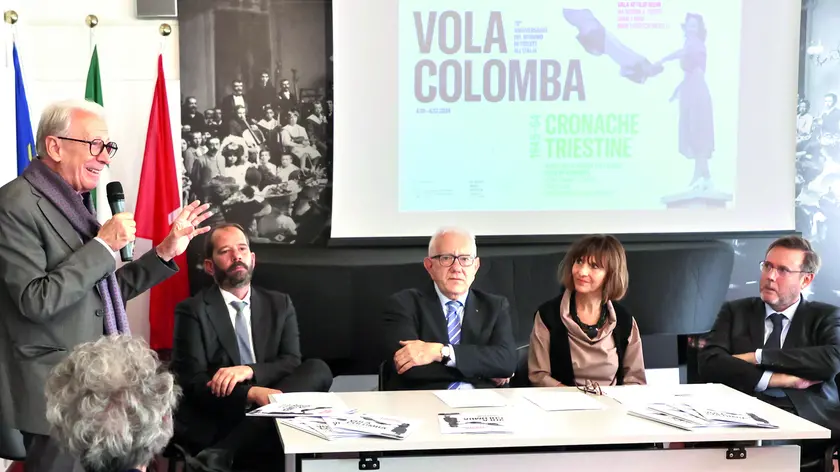 La presentazione del programma di “Vola Colomba”: Sabatti al microfono foto Lasorte