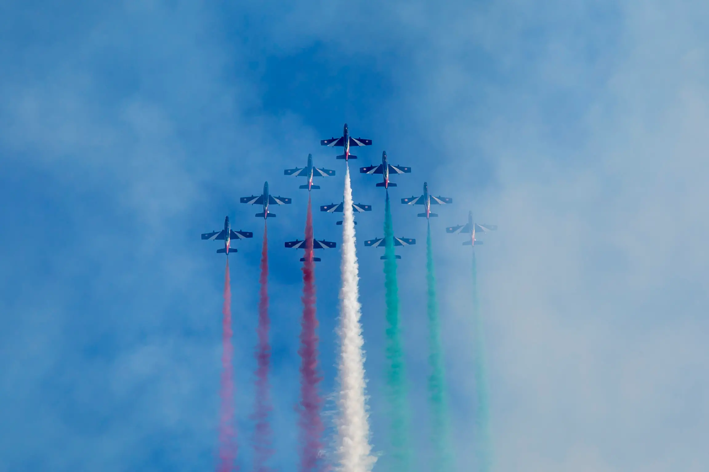 Era atteso a L'Aquila l'air show delle Frecce Tricolori
