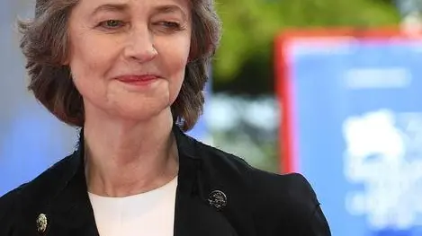 British actress Charlotte Rampling arrives for the premiere of 'Hannah' during the 74th Venice Film Festival in Venice, Italy, 08 September 2017. The movie is presented in the official competition 'Venezia 74' at the festival running from 30 August to 09 September 2017. ANSA/CLAUDIO ONORATI