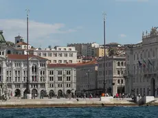 Lasorte Trieste 11/08/13 - Piazza Unità, Municipio e Palazzo della Regione