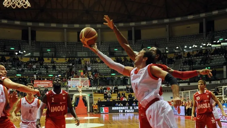 Foto BRUNI 16.10.15 Basket Serie A2 Est : Pallacanestro TS-IMOLA-Pecile