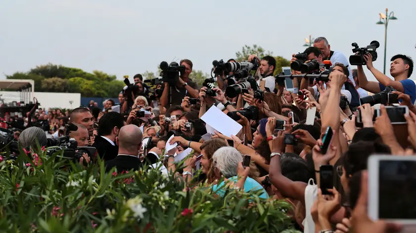 Vita da fan alla Mostra del Cinema di Venezia, ecco i consigli per non ... schiattare