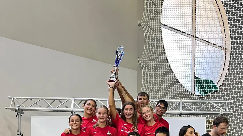 La Triestina Nuoto festeggia il titolo Fvg