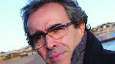 FRANCOIS DUPEYRON REALISATEUR FRANCAIS QUI S'APPRETE A TOURNER UN FILM A FREJUS ET DANS SES ENVIRONS DONT LE TITRE SERAIT" UN HOMME A PART" ITW DE AURELIEN GIESBERT